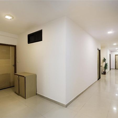 Oyo Hotel D Veeray Ahmedabad Eksteriør bilde