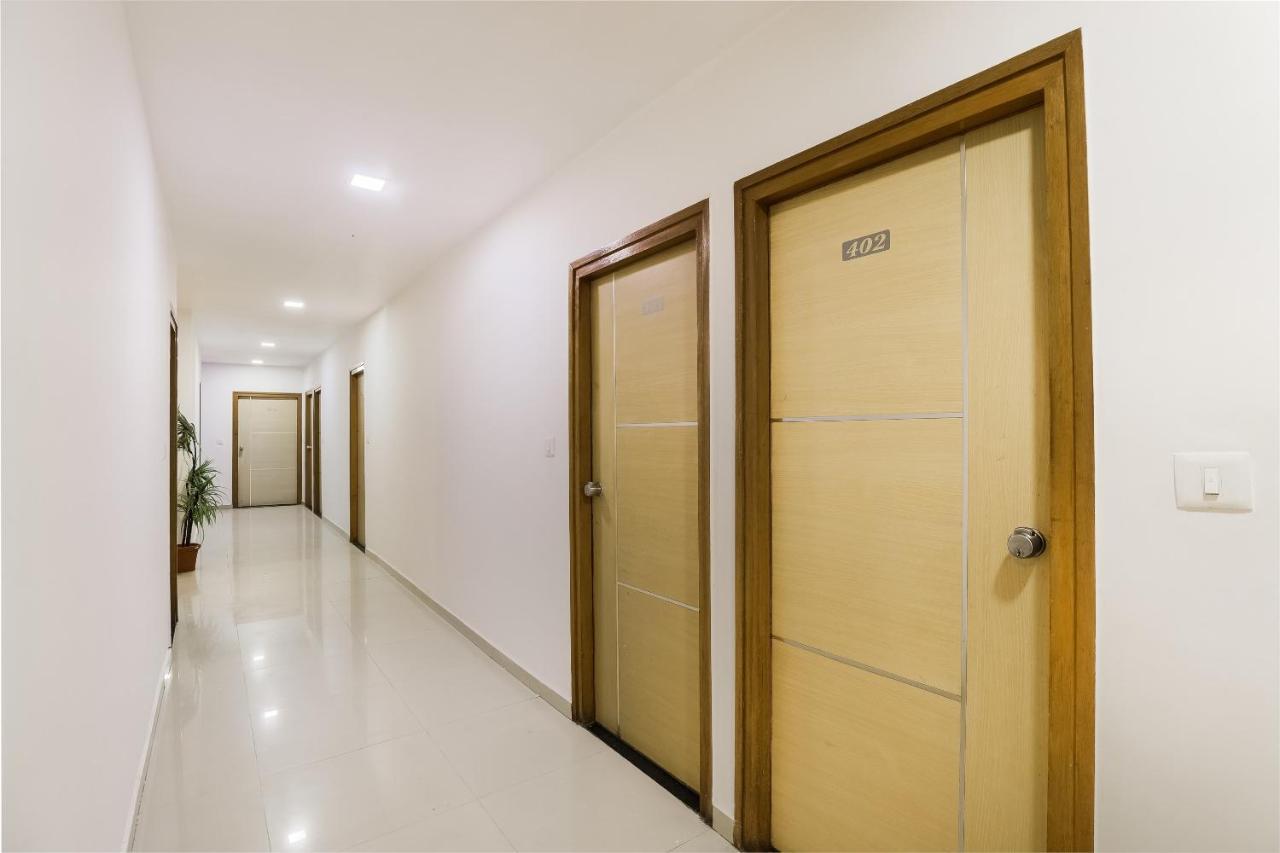 Oyo Hotel D Veeray Ahmedabad Eksteriør bilde